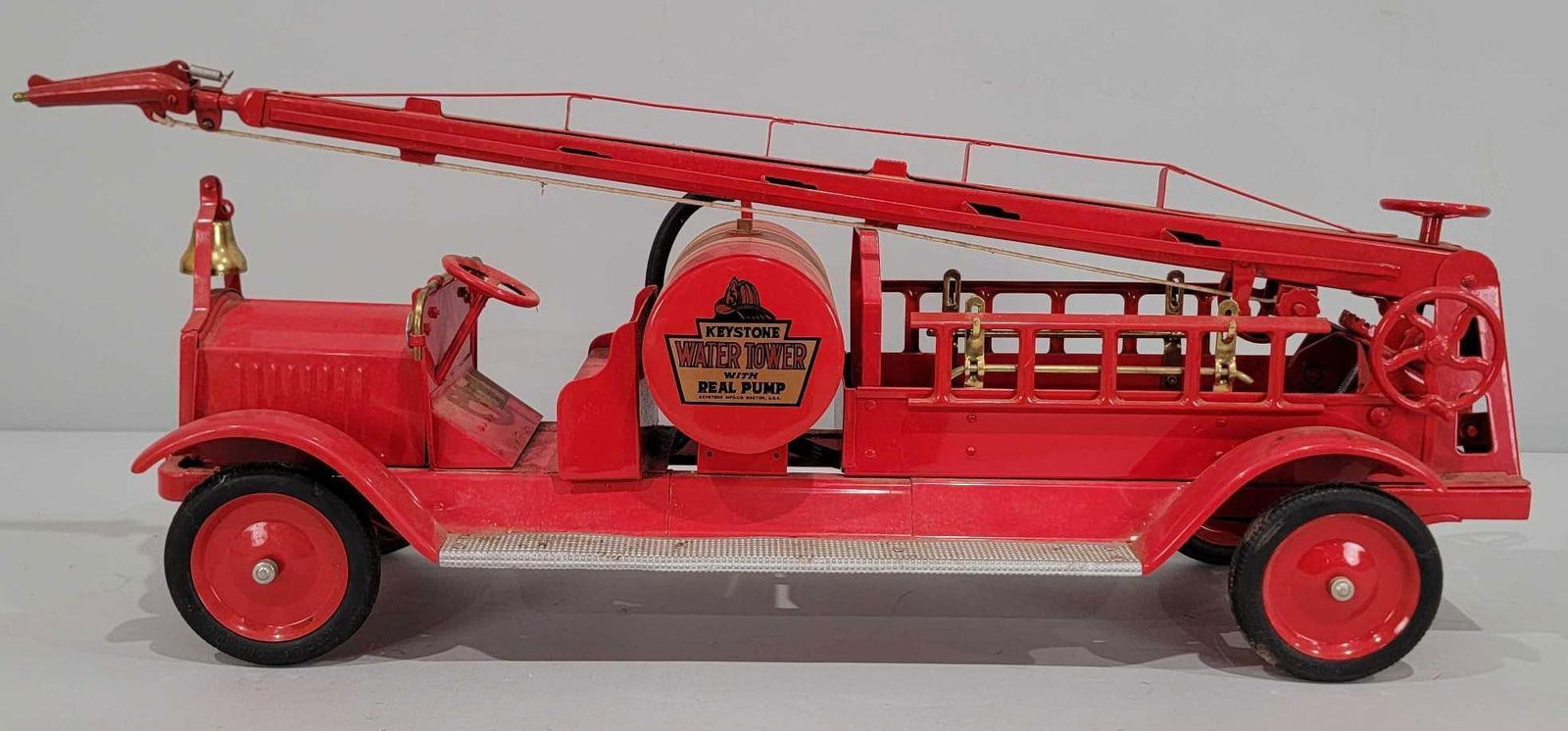 Keystone Water Tower Press Steel Truck (restored) (1 of 5)