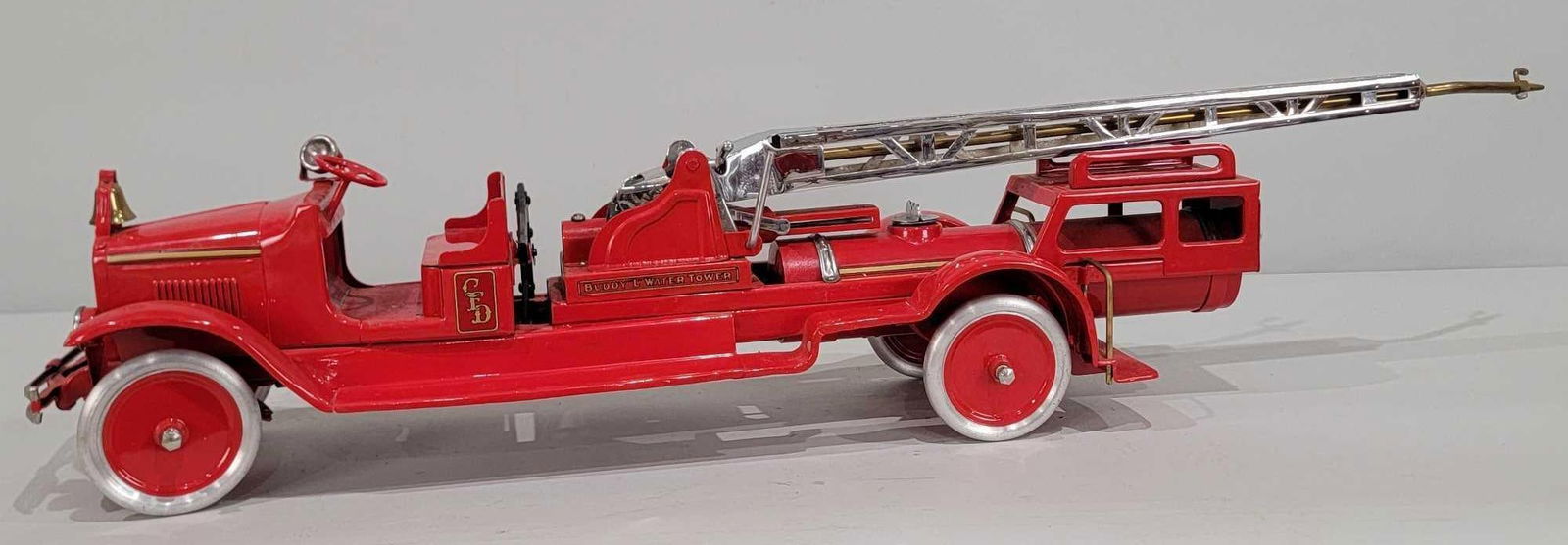 Buddy "L" Water Tower Press Steel Truck (restored) (1 of 5)