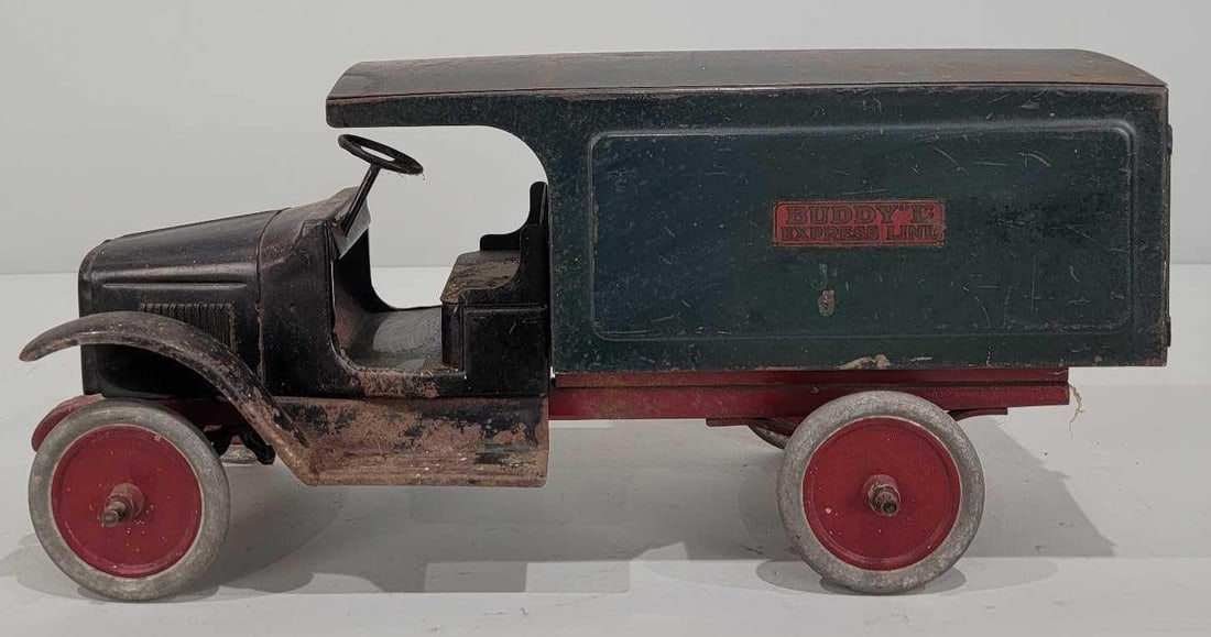 Buddy "L" Express Line Press Steel Truck (1 of 5)