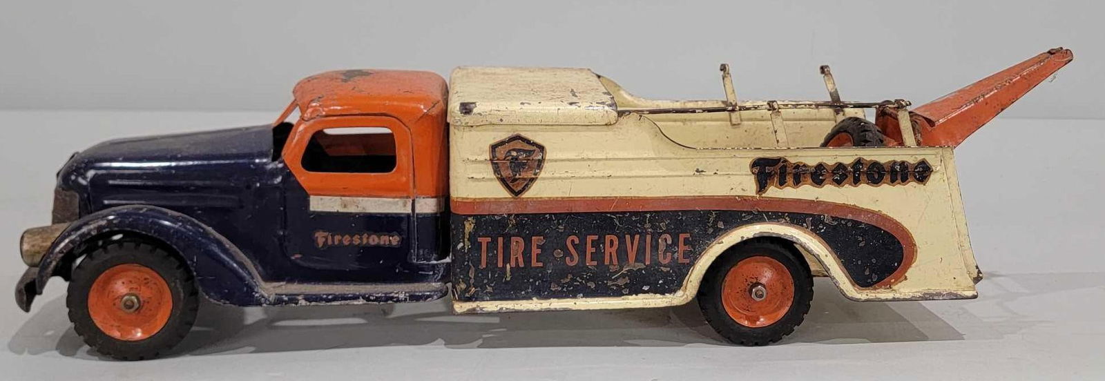 Buddy "L" Firestone Tire Service Wrecker Press Steel Truck (1 of 4)
