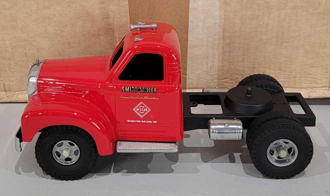 Fred Thompson Smith-Miller "B" Mack McLean Trucking Semi NIB (1 of 3)