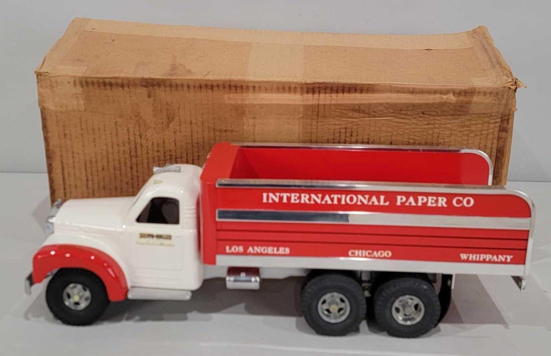 Fred Thompson Smith-Miller "B" Mack Straight Truck International Paper Co. NIB (1 of 3)