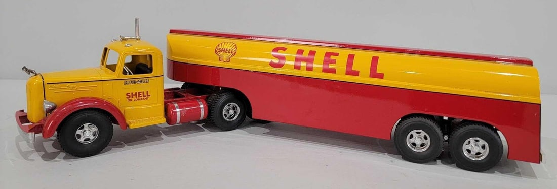 Fred Thompson Smith-Miller "L" Mack Shell Semi & Tanker Truck (1 of 5)