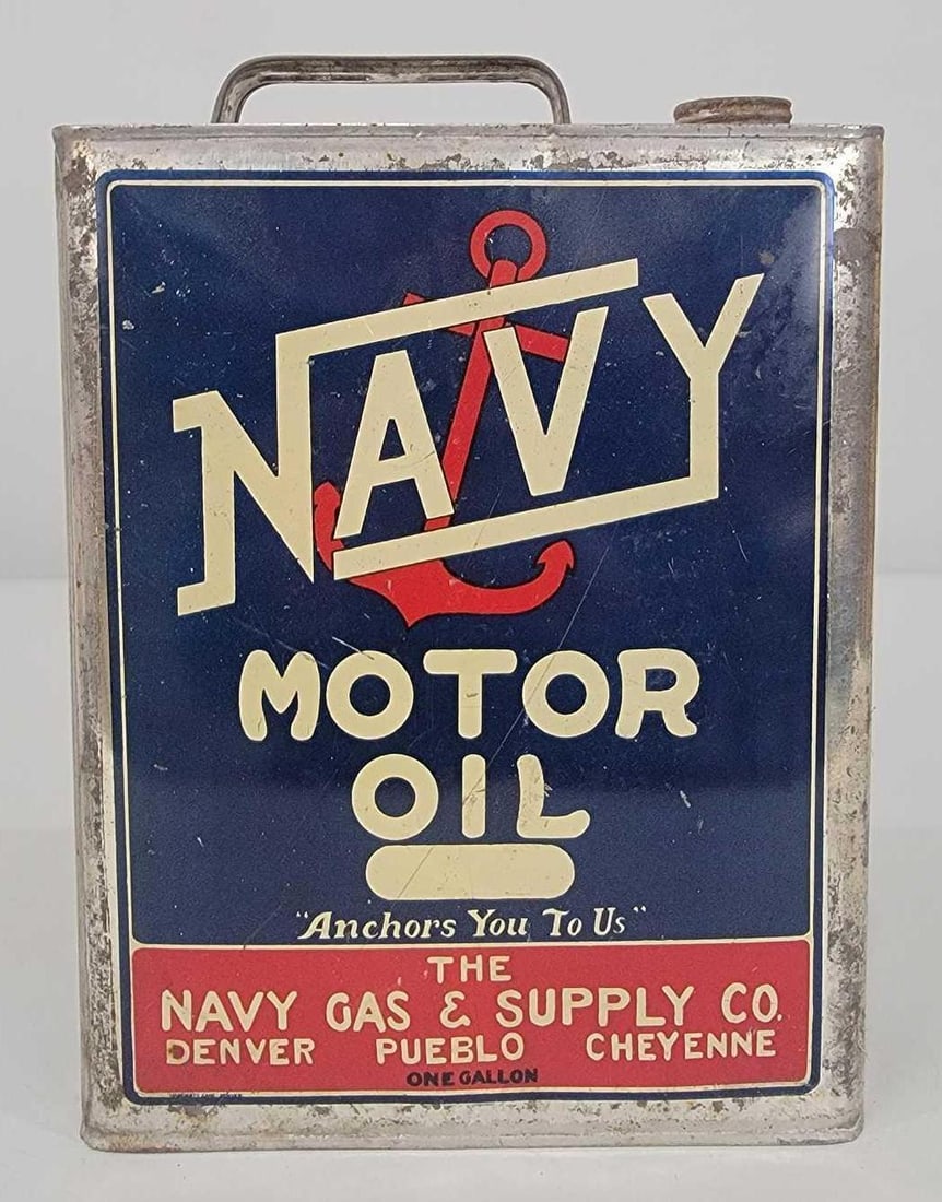 Navy Motor Oil One-Gallon Flat Metal Can: rated 9 & 8, the one gallon flat metal can has good color and shine, display is good, reverse has wear, is empty, no lid.