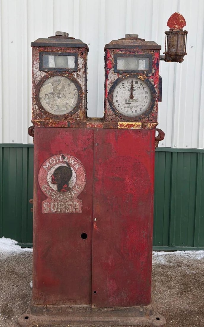 1930 Bowser Model #320 Twin "Varley Service" Tandem Clock Face Gas Pump (1 of 14)