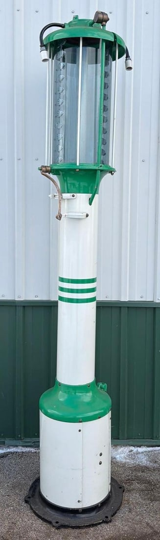 Rush Model "H" Stove Pipe Ten Gallon Visible Gas Pump (restored) (1 of 10)