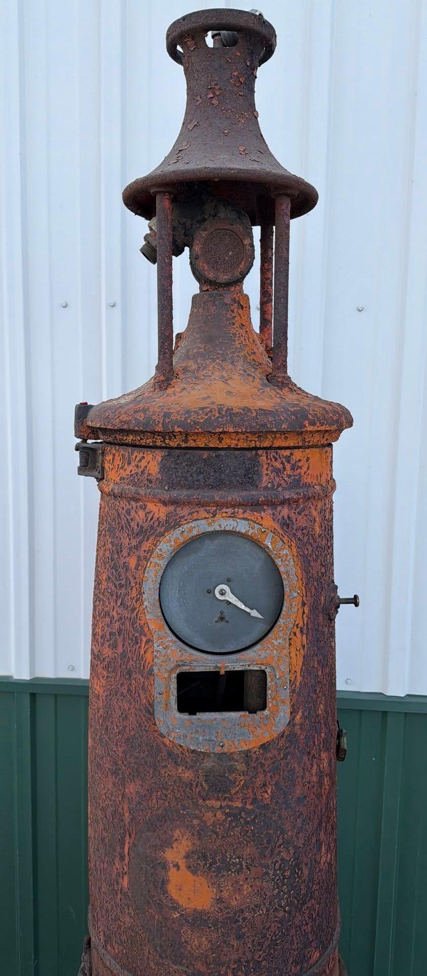 Dayton Model #100 Clock Face Gas Pump - 11