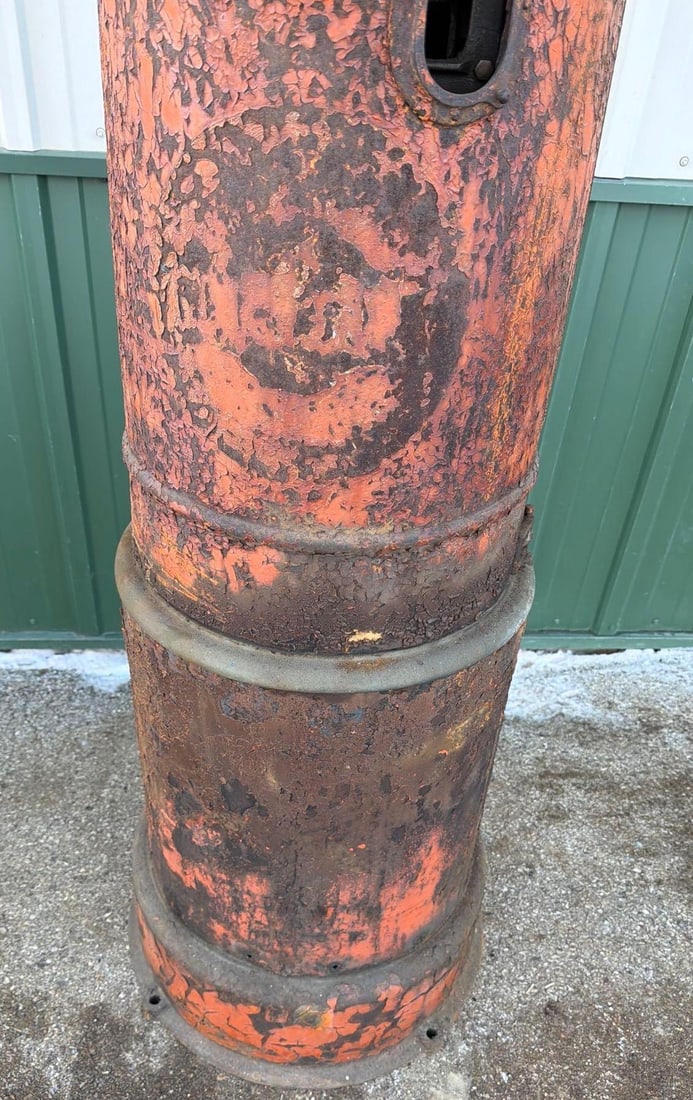 Dayton Model #100 Clock Face Gas Pump - 4