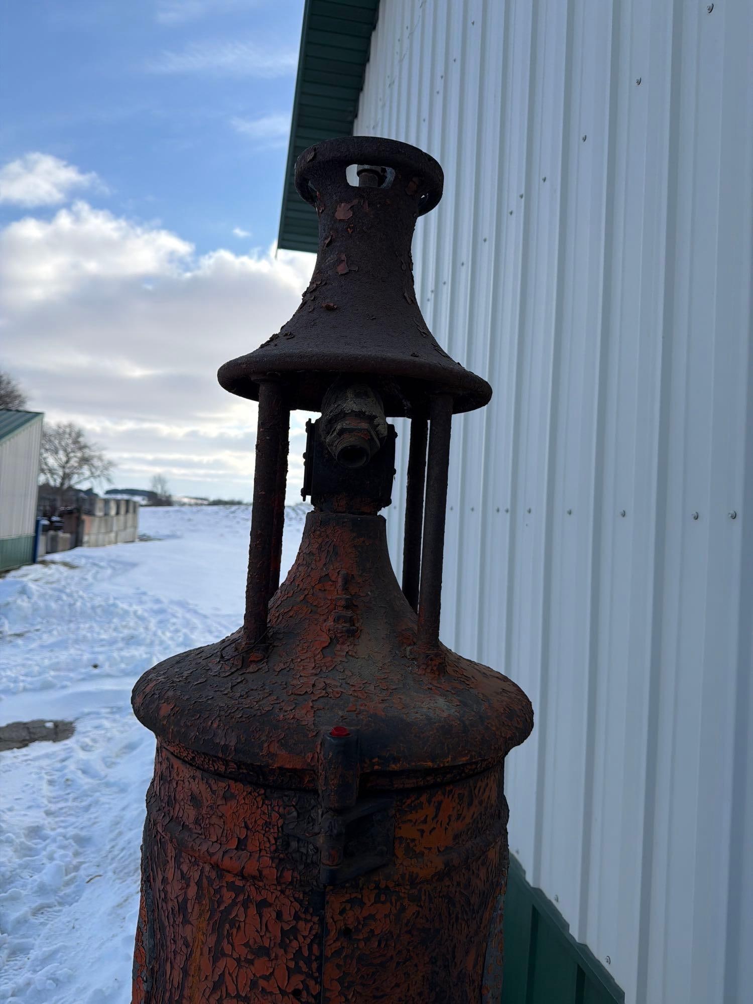 Dayton Model #100 Clock Face Gas Pump - 6