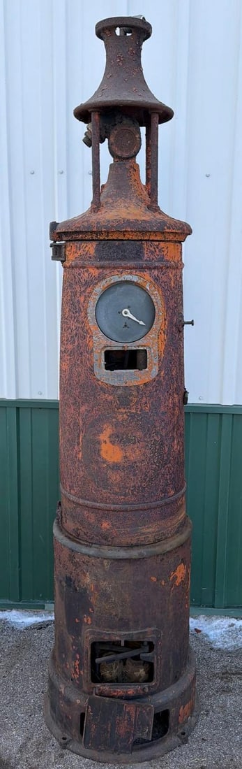 Dayton Model #100 Clock Face Gas Pump - 9