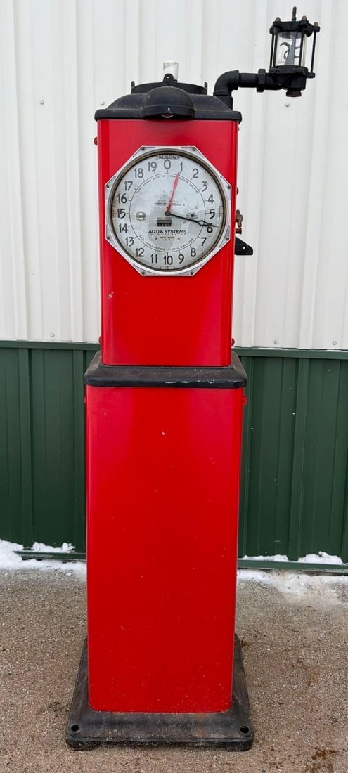 1931 Aqua Model #E-455 Clock Face Gas Pump (restored) - 9