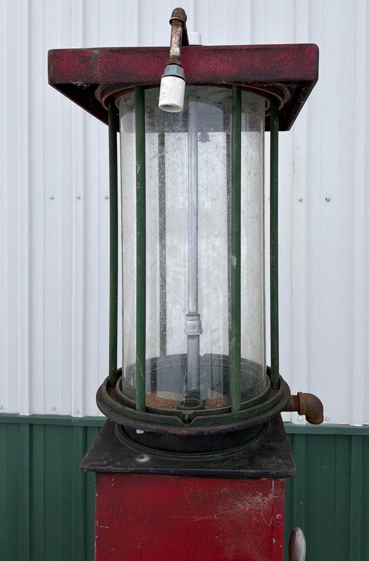 Ten Gallon Visible Gas Pump - 2