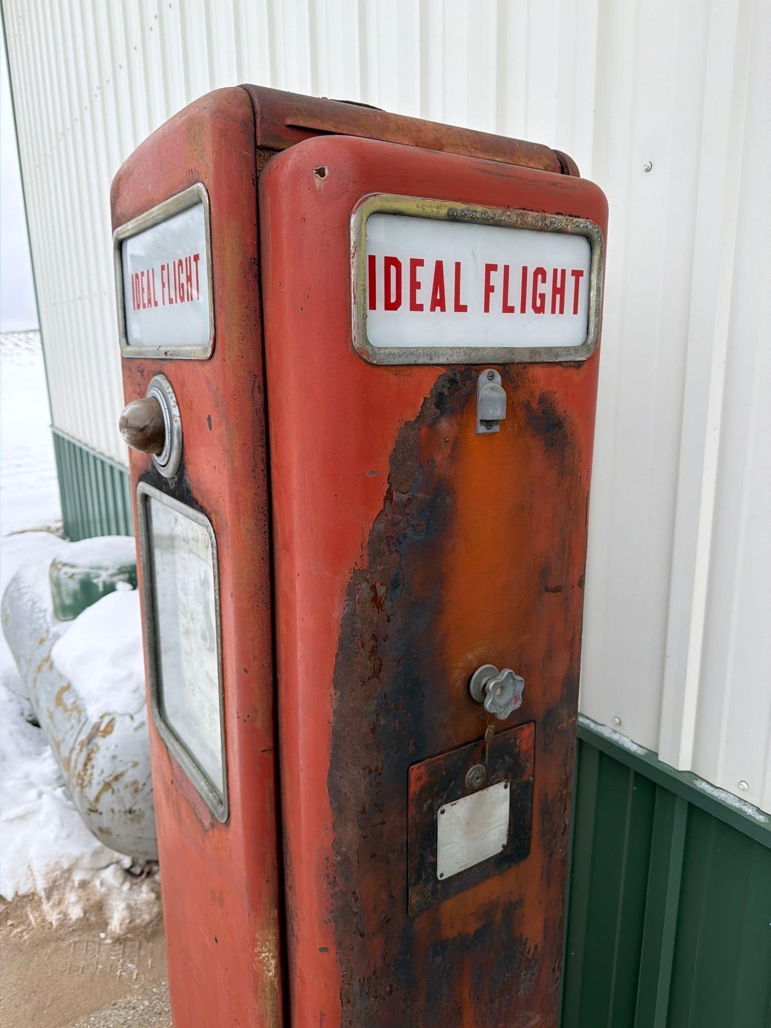 Wayne Model #876 Clock Face Gas Pump - 3