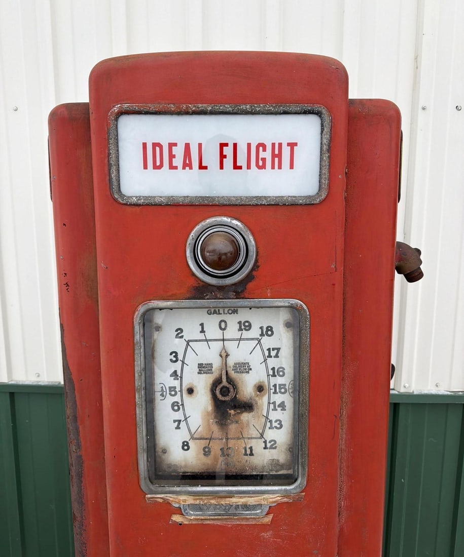 Wayne Model #876 Clock Face Gas Pump - 8