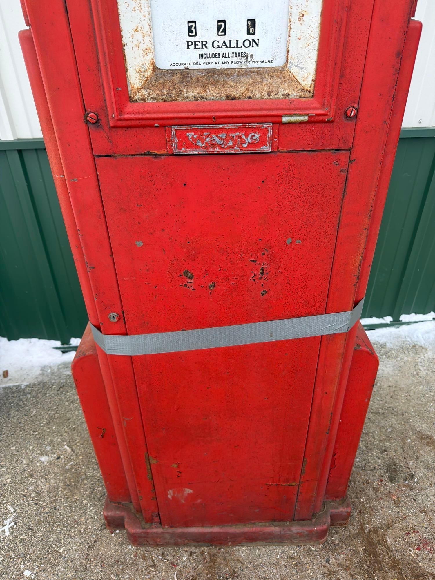 Wayne Model #60 Computing Gas Pump - 9