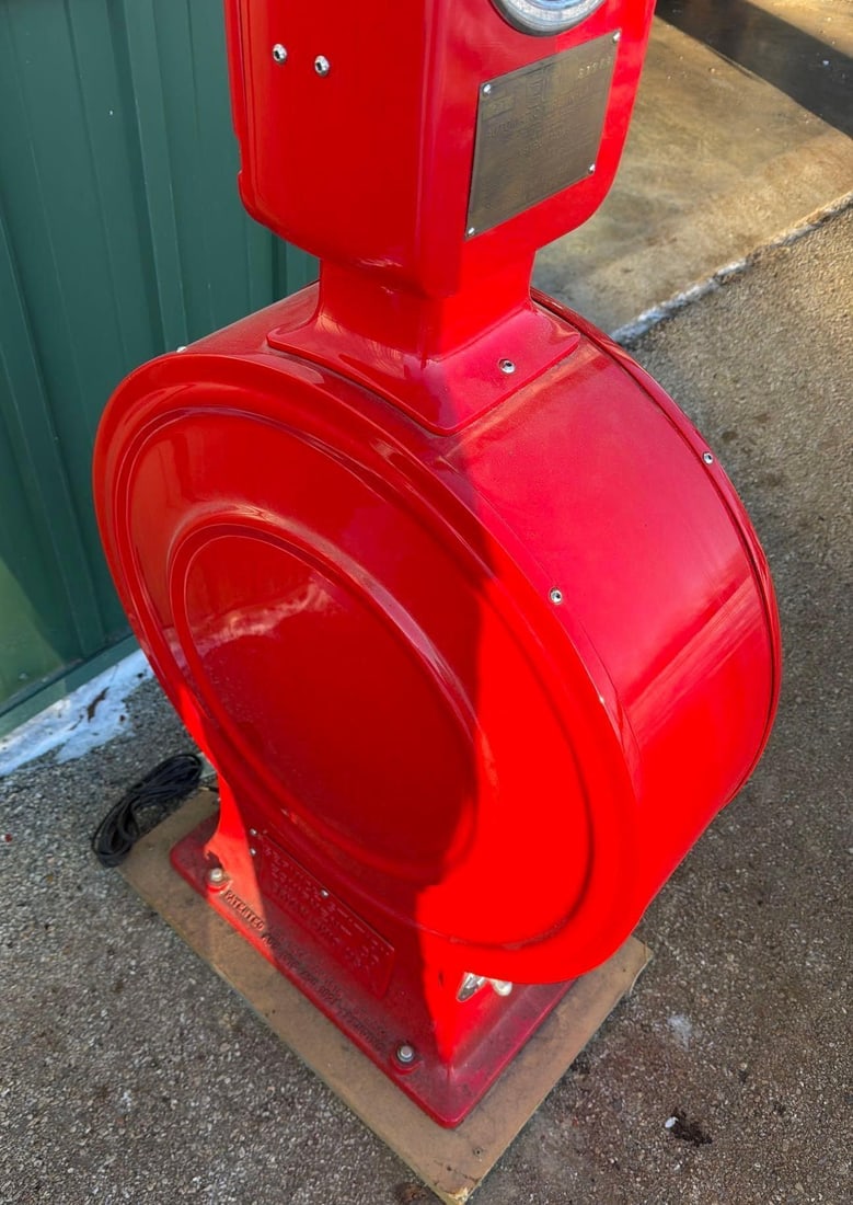 ECO Model #20 Air Meter w/Light Post (restored) - 4