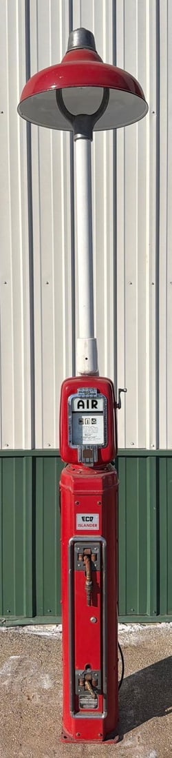 1948 Bennett ECO Model #126WTL Islander Air Meter w/Light, Air & Water Reels: 110"T., the islander is an old restoration, appears to be in good condition with most of it's original parts. This Item must be picked up in Wisconsin