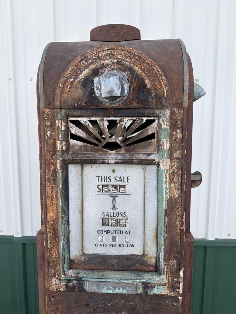 Wayne Model #60 Computing Gas Pump - 2