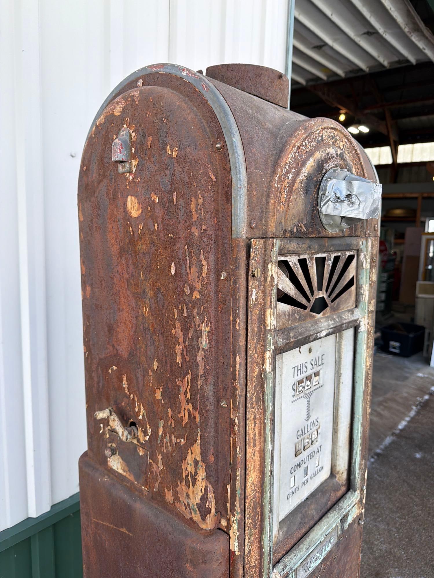 Wayne Model #60 Computing Gas Pump - 6