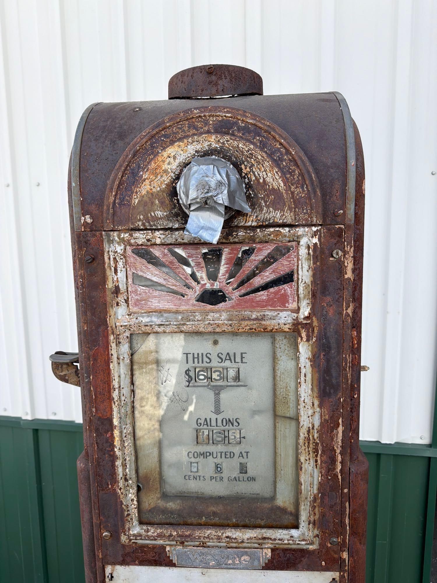 Wayne Model #60 Computing Gas Pump - 9