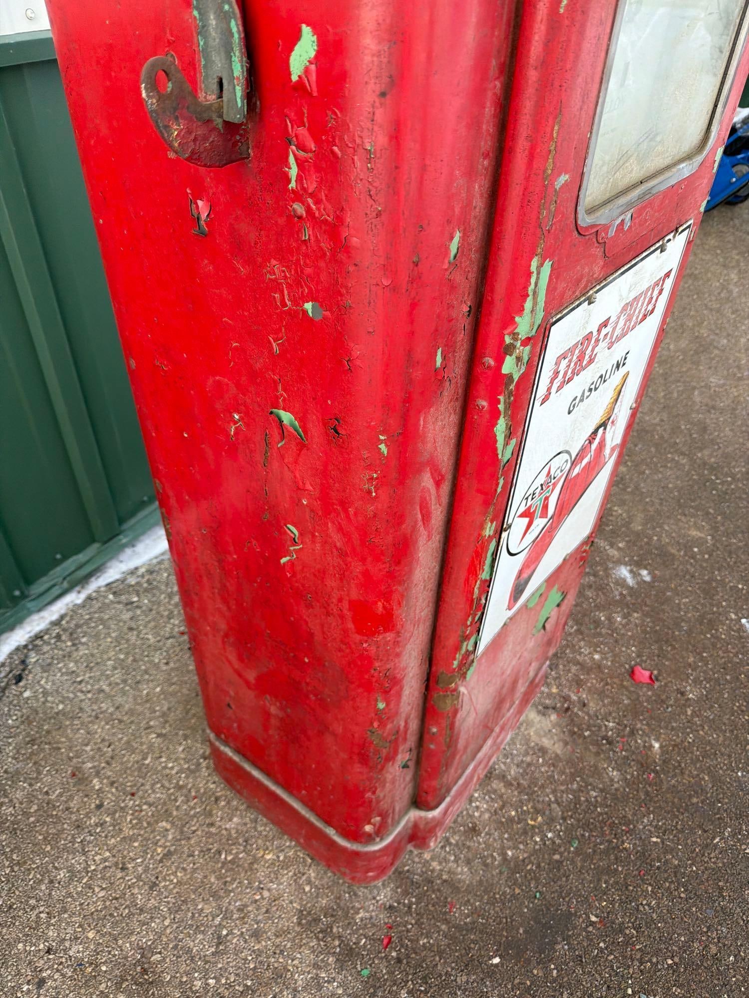 Computing Gas Pump - 5