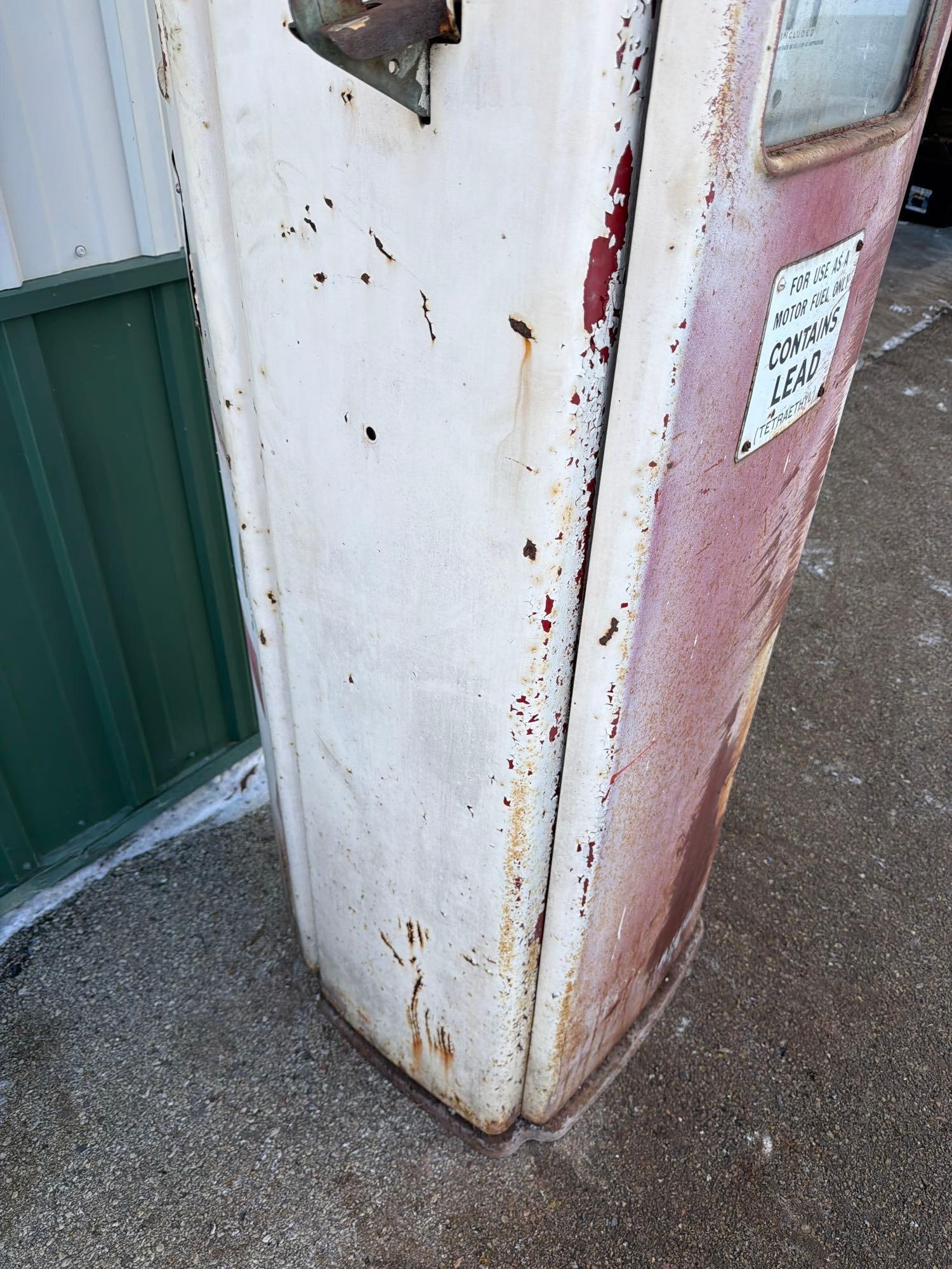 Tokheim Model #39 Computing Gas Pump - 4