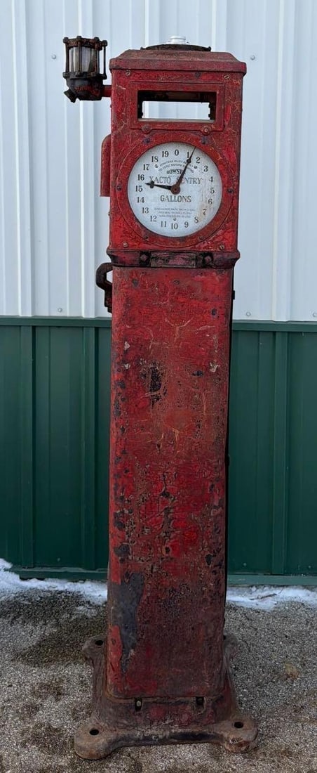 1929 Bowser Model #310 "Xacto Sentry" Clock Face Gas Pump (1 of 10)
