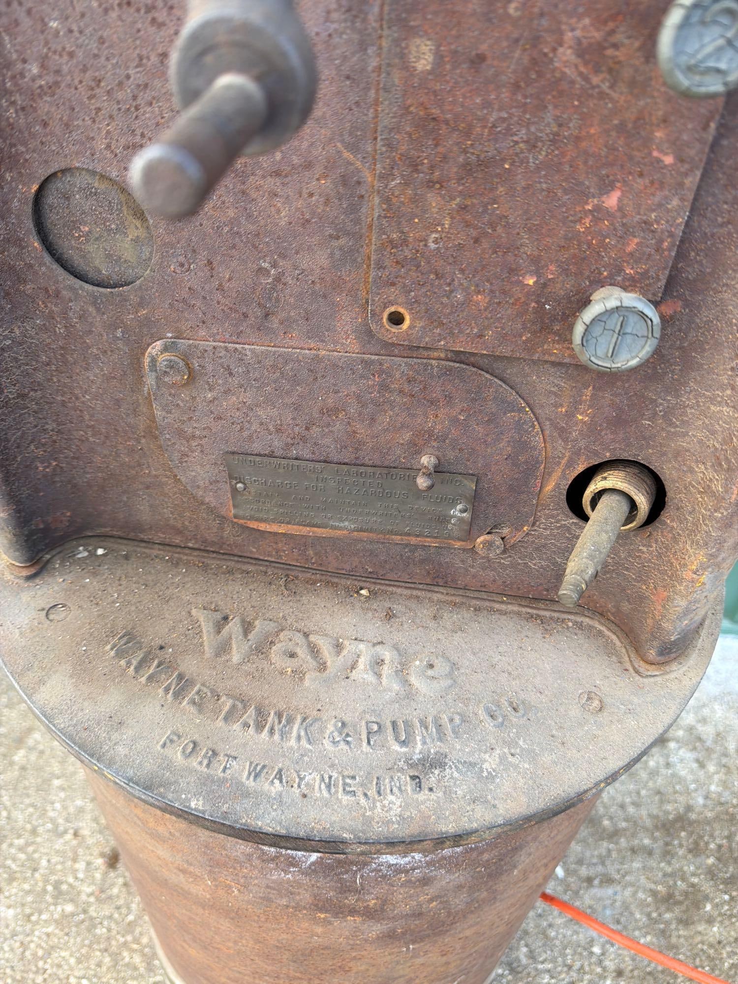 1920's Wayne Model #480 Clock Face Gas Pump - 4