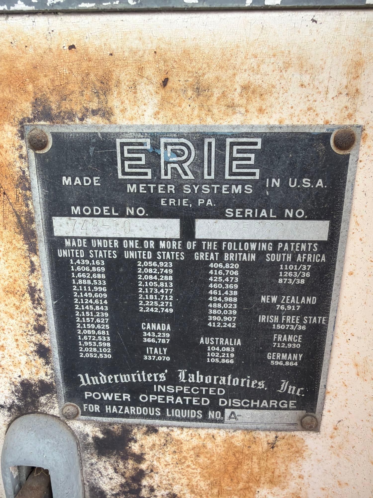 Erie Model #748 Computing Gas Pump - 4