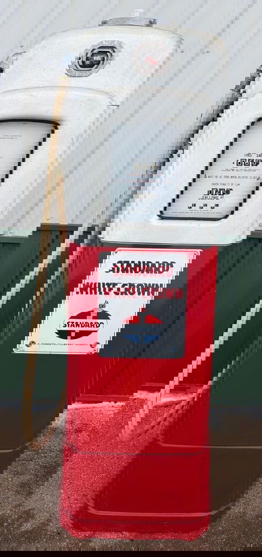 Martin & Schwartz Model #80 Tall Computing Gas Pump (1 of 10)