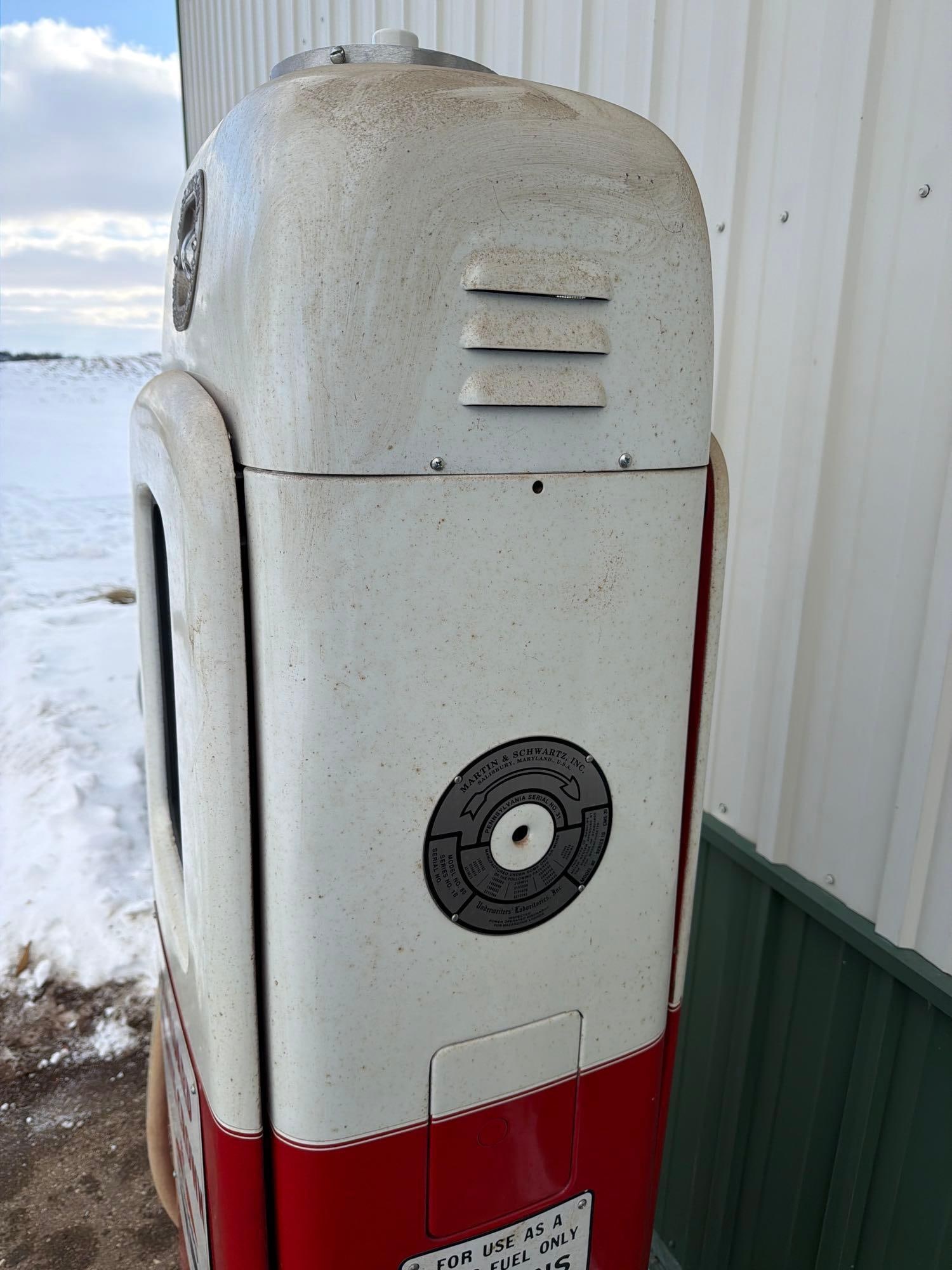 Martin & Schwartz Model #80 Tall Computing Gas Pump - 4