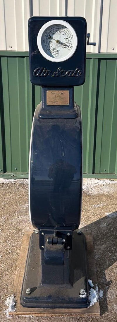 1933 Air Scale Model JR (2nd version) Air Meter on Air Hose Reel: 48"T., has been professionally restored in blue with white trim, appears to be complete with no broken or repair parts. This Item must be picked up in Wisconsin
