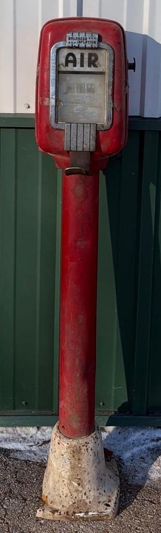 Bennett Model #98 Air Meter on Pedestal: 58"T. in as found original condition has wear, dings and rust, base is damaged. This Item must be picked up in Wisconsin