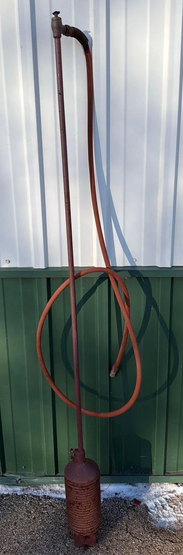 Spring Loaded Air Whip: 72"T., in good condition. This Item must be picked up in Wisconsin