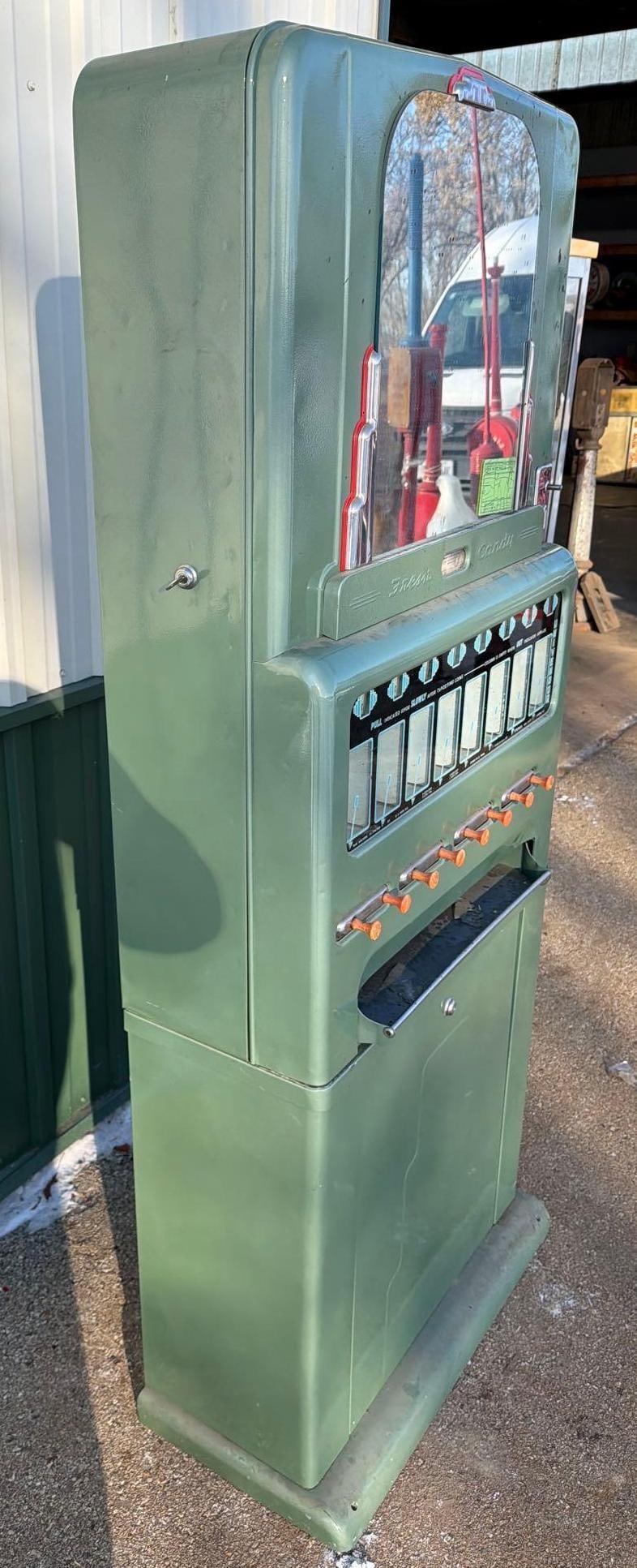 Coin-Operated Candy Machine - 4