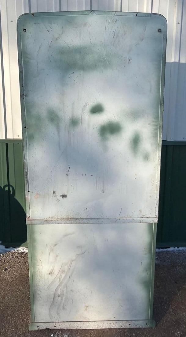 Coin-Operated Candy Machine - 7