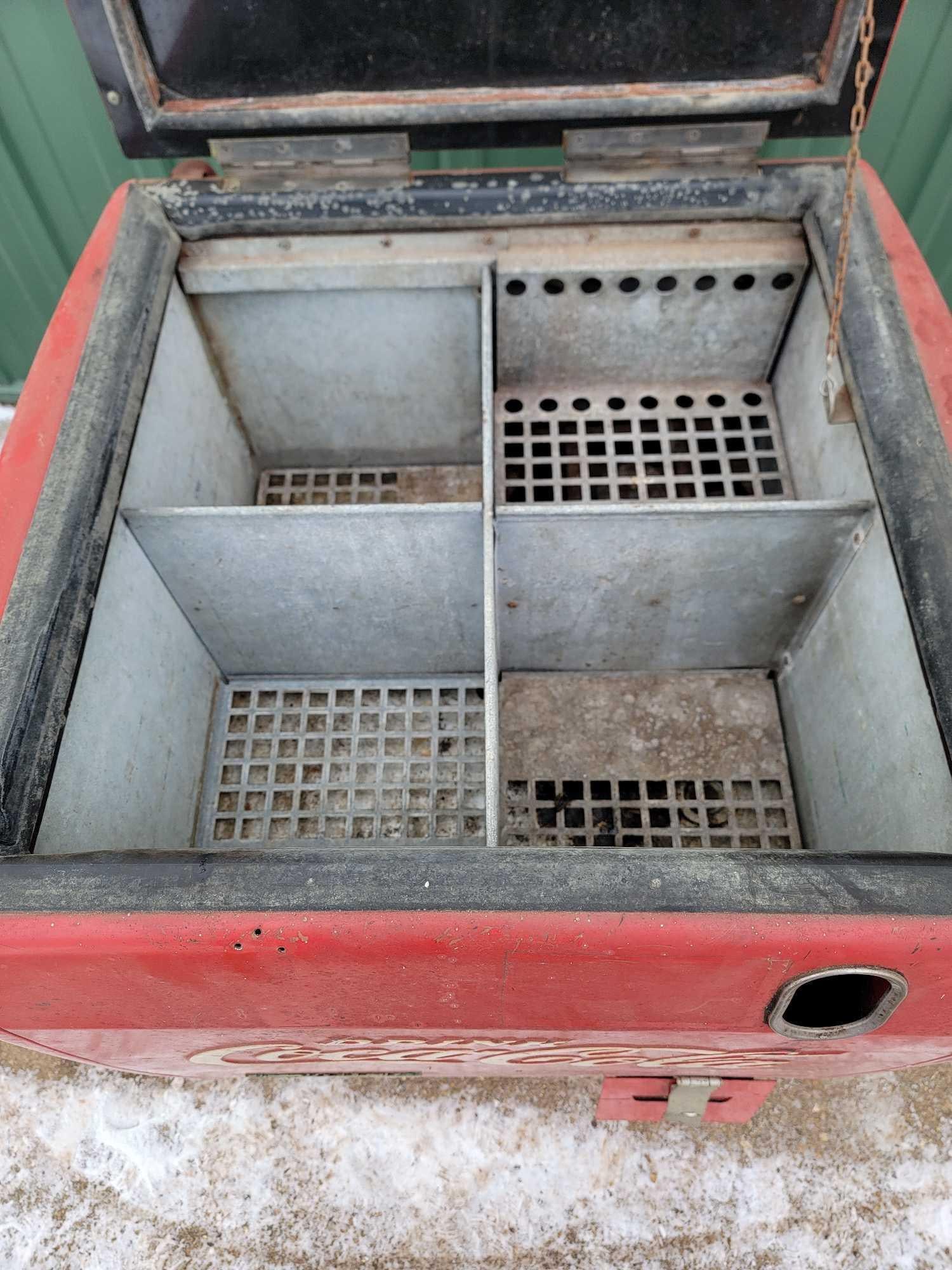 Westinghouse Model WFF Coca-Cola Cooler - 3