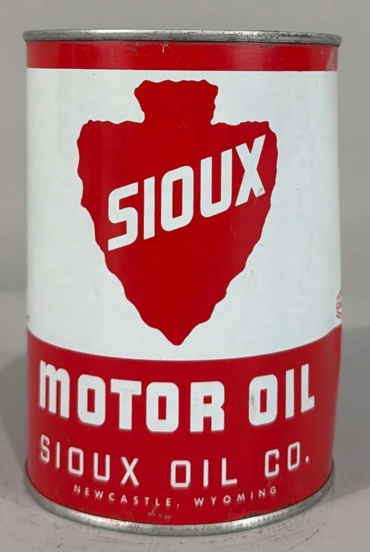 Sioux Motor Oil w/Logo Quart Metal Can: rated 8.75, the one quart round metal can, crimped seam, is full, has very good color and shine has dent in back.