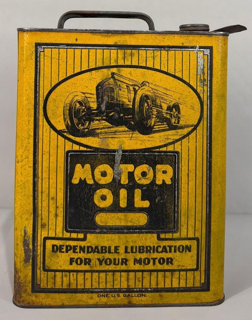 H&J Penn Motor Oil w/Race Car One Gallon Can: rated 7, the one gallon flat metal can, is empty, no lid, has wear and scartches.