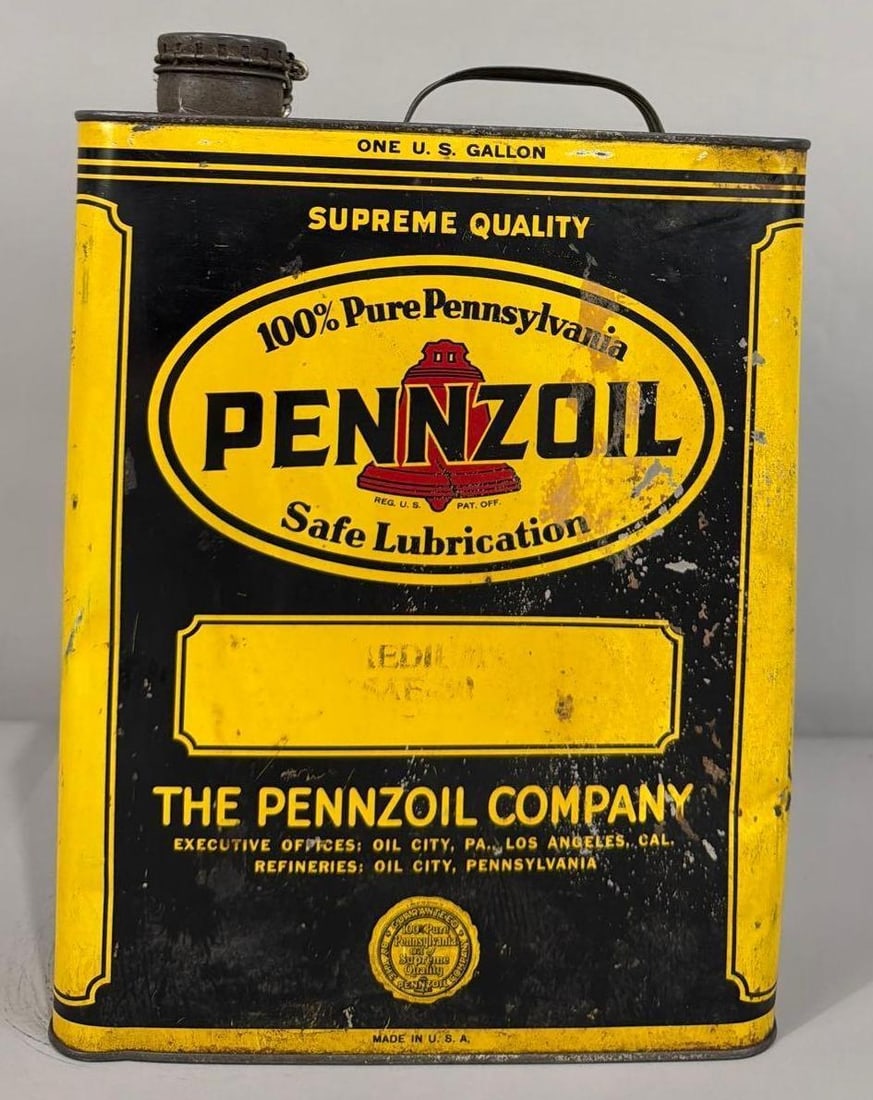 Pennzoil Motor Oil Gallon Metal Can: rated 7.5, the one gallon flat metal can is empty, has wear and scratches.