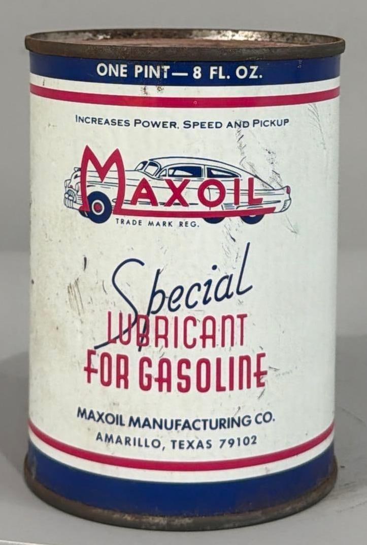 Maxoil Special Lubricant For Gasoline w/Image Metal Can: rated 8, one pint round metal can is full, has wear.