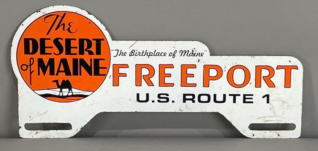 The Desert of Maine Metal License Plate Attachment: rated 8, 5"x10", has wear.