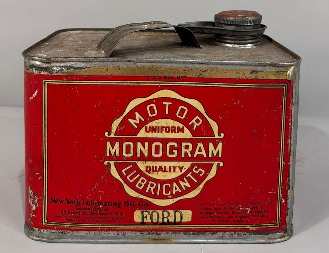 Monogram Motor Oil One Gallon Squatty Metal Can (1 of 4)