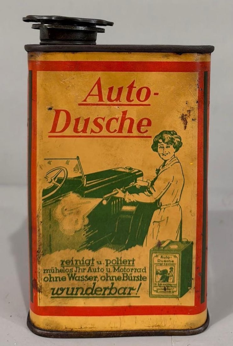 Auto-Dusche w/Car Metal Can: rated 7.5, quart size?, is empty, has soling.