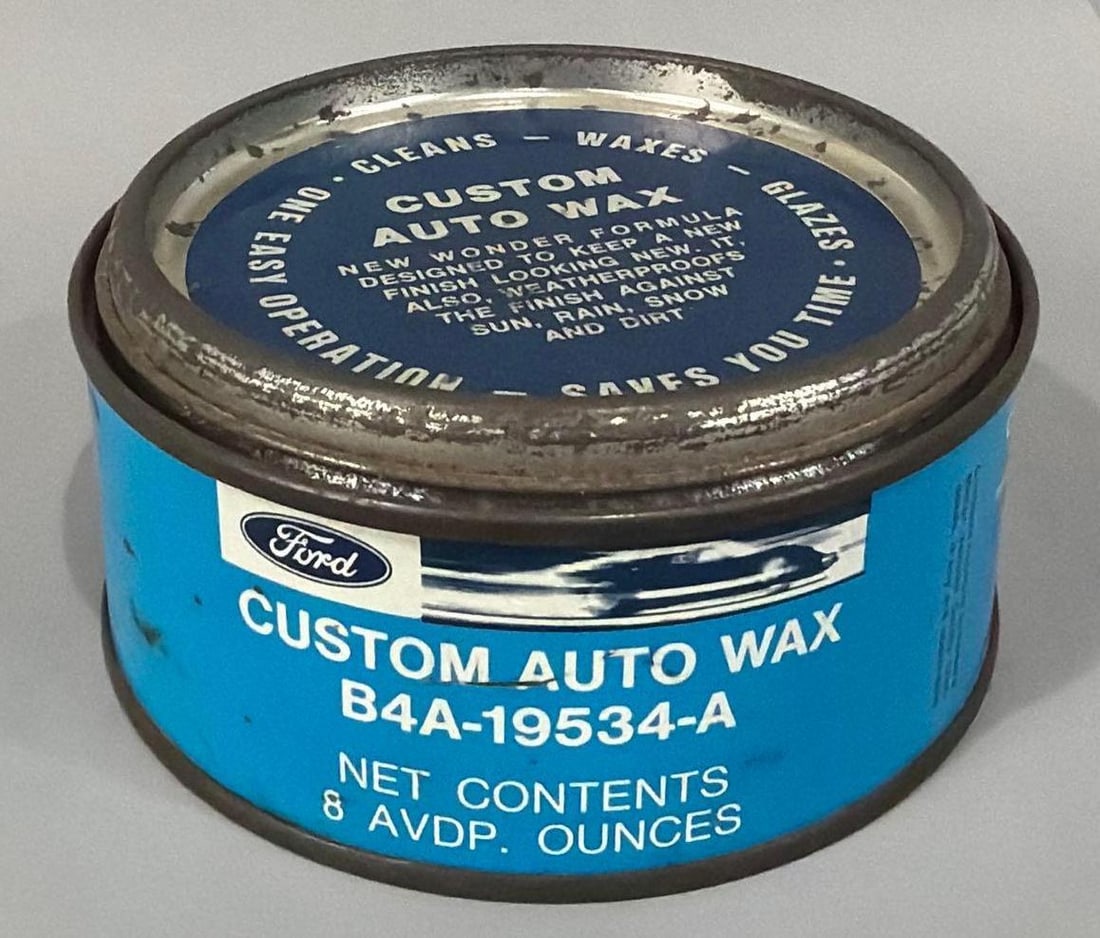 Ford Custom Wax Metal Can: rated 8.5, has a fine scratch.