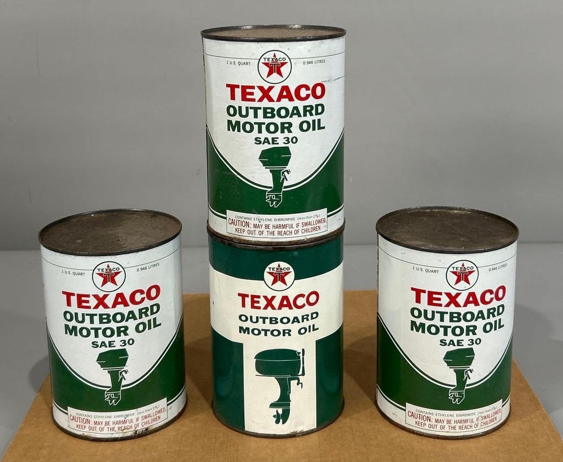4-Texaco Outboard Motor Oil Round Quart Metal Cans: rated 7 to 8, has wear and fine scratches, 3 are full.