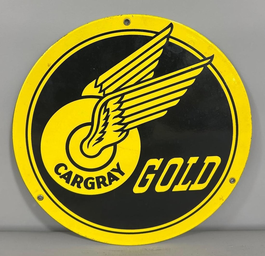 Cargray Gold w/Logo Porcelain Pump Sign (TAC): rated 9.75, 10"D. The SSP sign has excellent color and gloss. Marked, "Veribrite". Rarity 2. TAC #061359