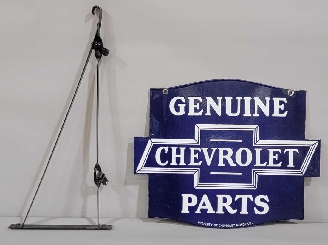 Genuine Chevrolet Parts Porcelain Sign (TAC) (1 of 9)