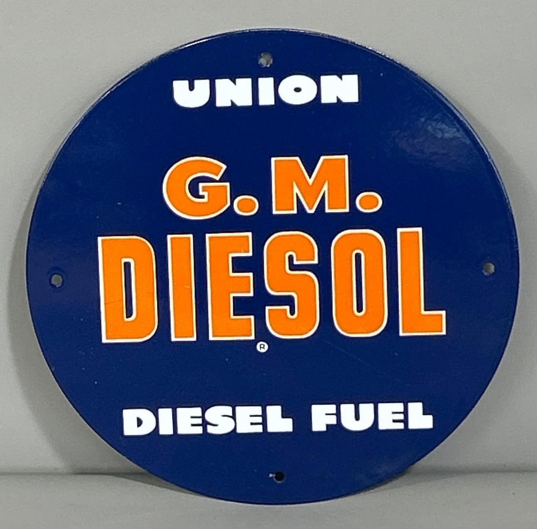 Union 76 G.M. Diesol Diesel Fuel Porcelain Pump Sign (TAC) (1 of 5)