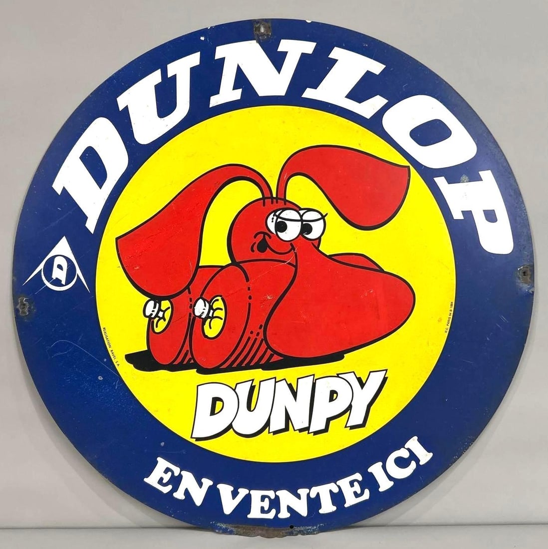 Dunlop En Vente Ici Double-Sided Tin Sign W/ Dunpy Graphic (1 of 6)